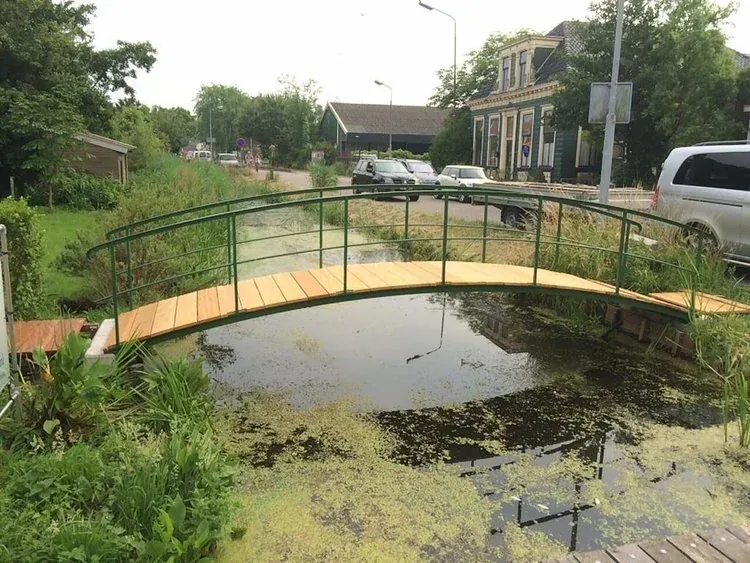 Stalen brug door Kaaijk Metaalbewerking